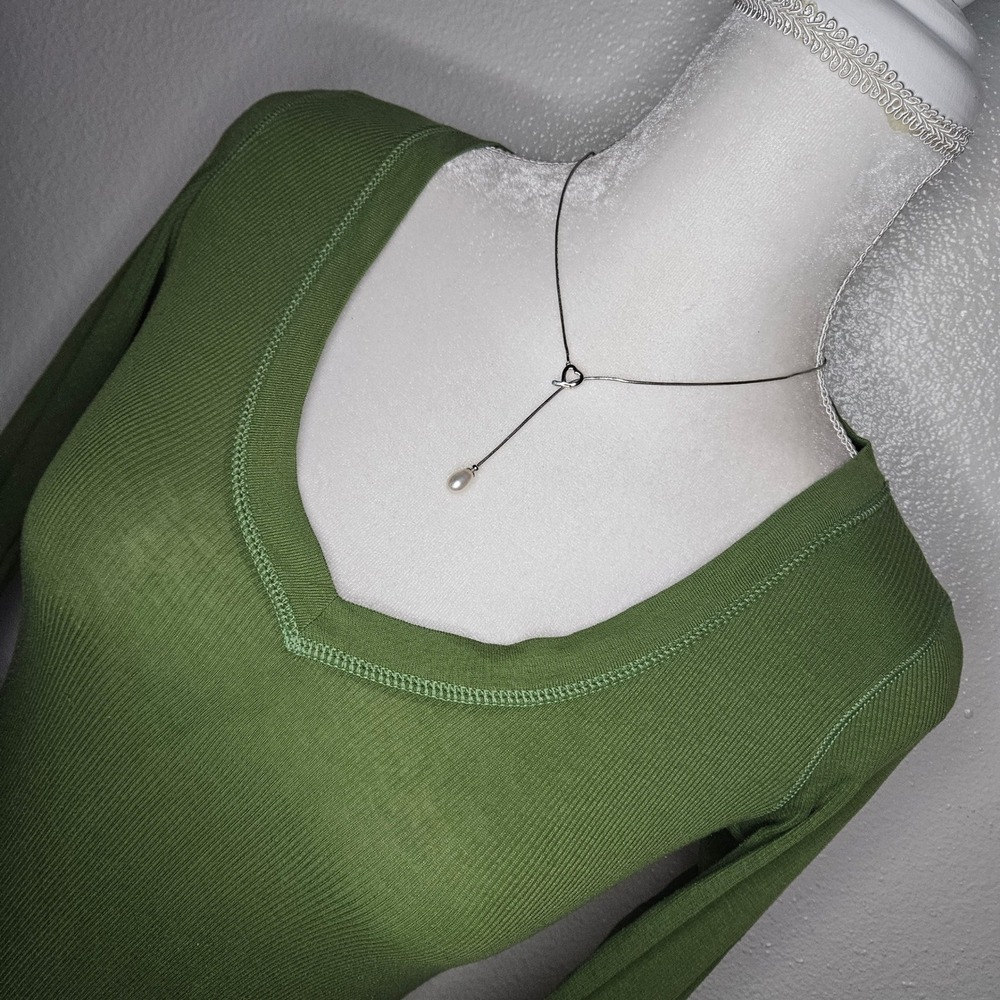 Abercrombie & Fitch Ribbed V-Neck Long Sleeve Top Green - Picture 3 of 6